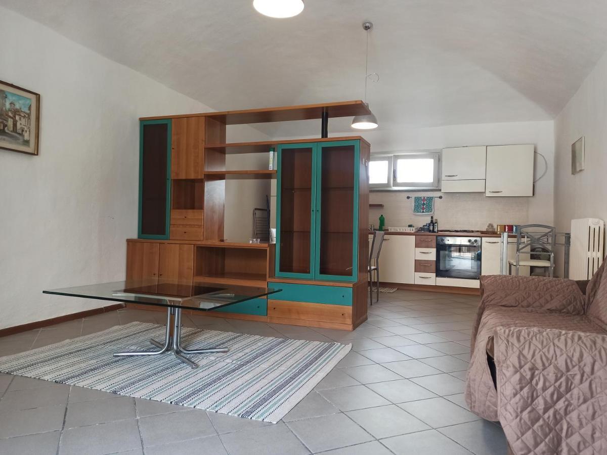 Ferienwohnung Il Ballatoio Di Giulia Asti Exterior foto